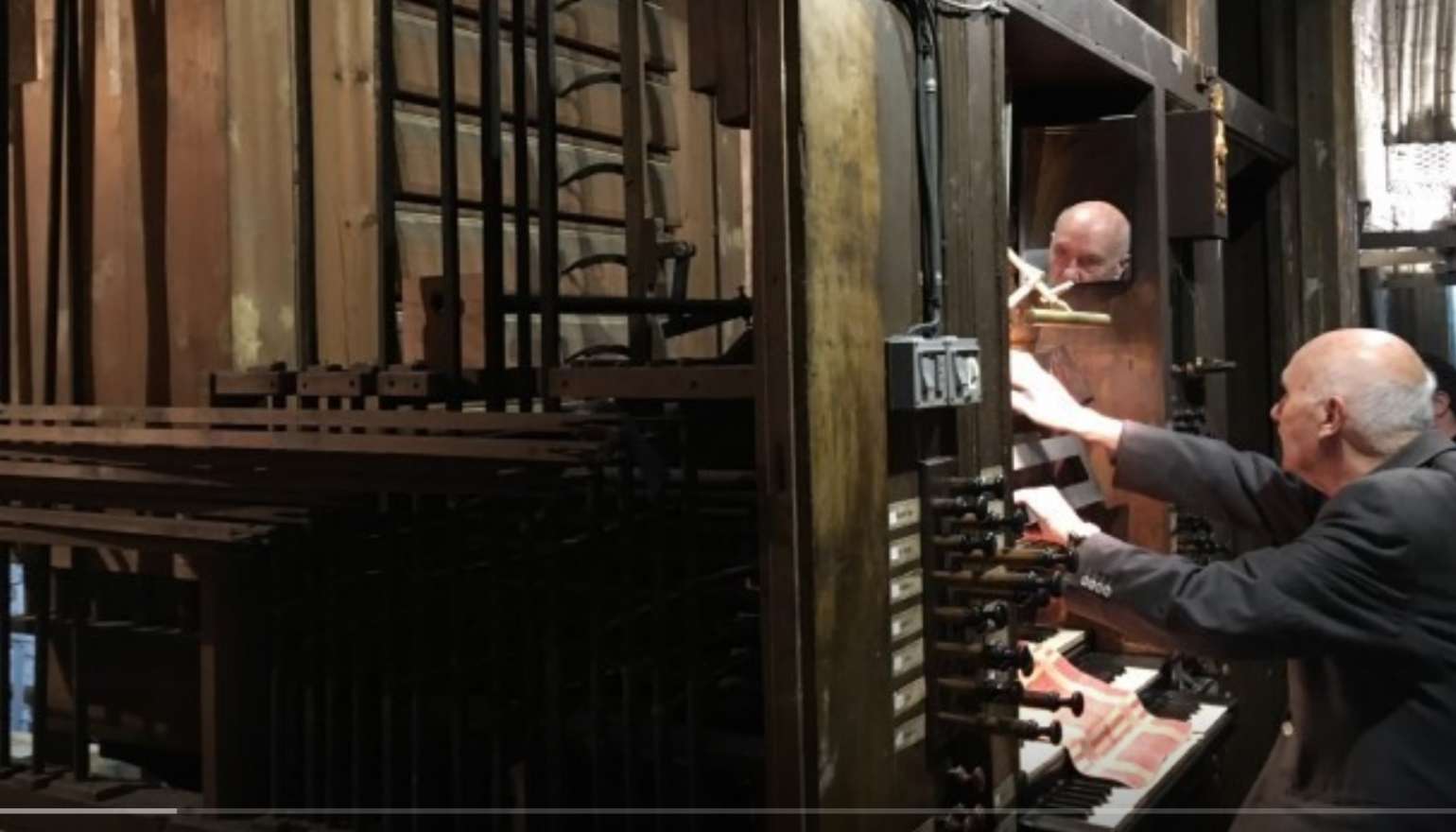 L’oportunitat de visitar l’interior d’un orgue monumental, ara a Solsona