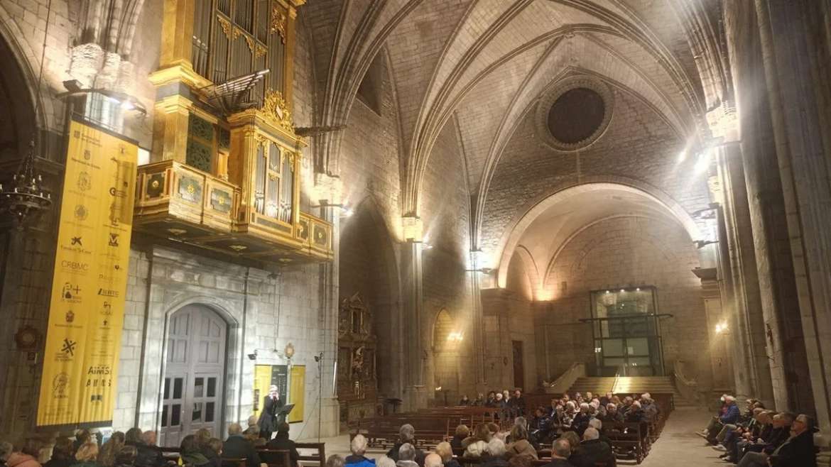 Un centenar de persones frueixen del concert d’orgue de l’Any Nou